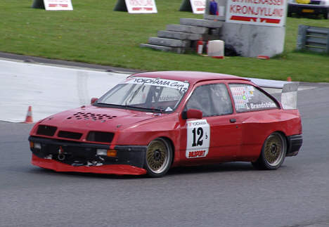Lars Brandström's Yokohama Cup-racer på BF Goodrich-dæk.